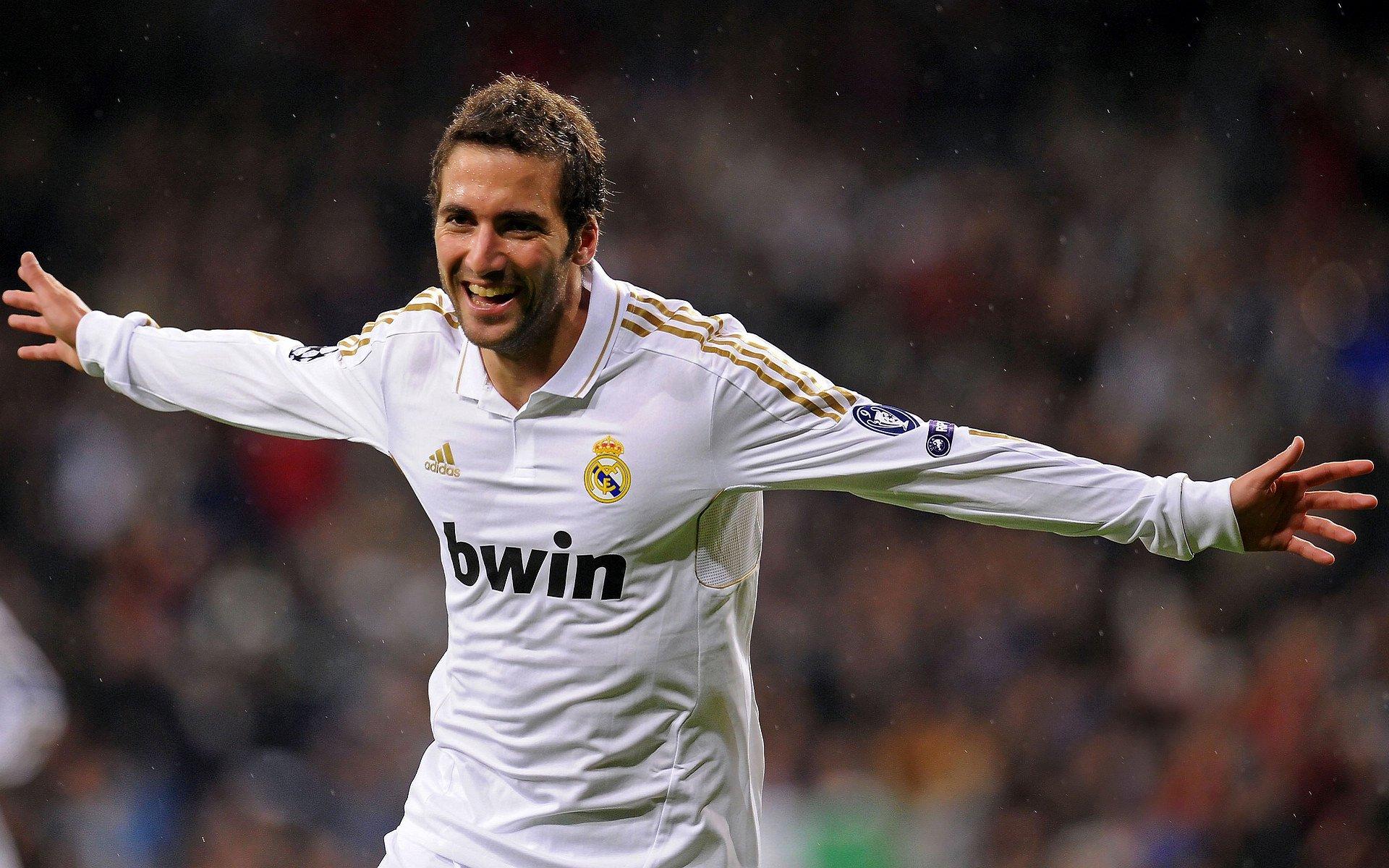 末轮战平，命运悬于他人之手，争冠悬念留至最后一刻